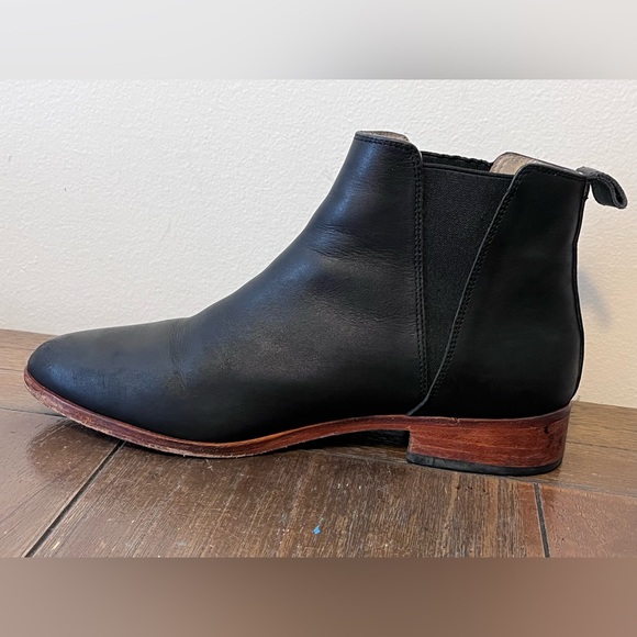 Nisolo Black Leather Chelsea Boots Womens size 9 - Picture 3 of 10